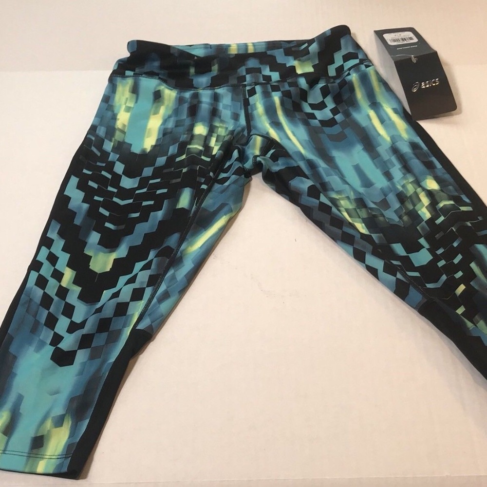 ASICS W Printed Capri Turq Check  leggings  NEW - Picture 3 of 6